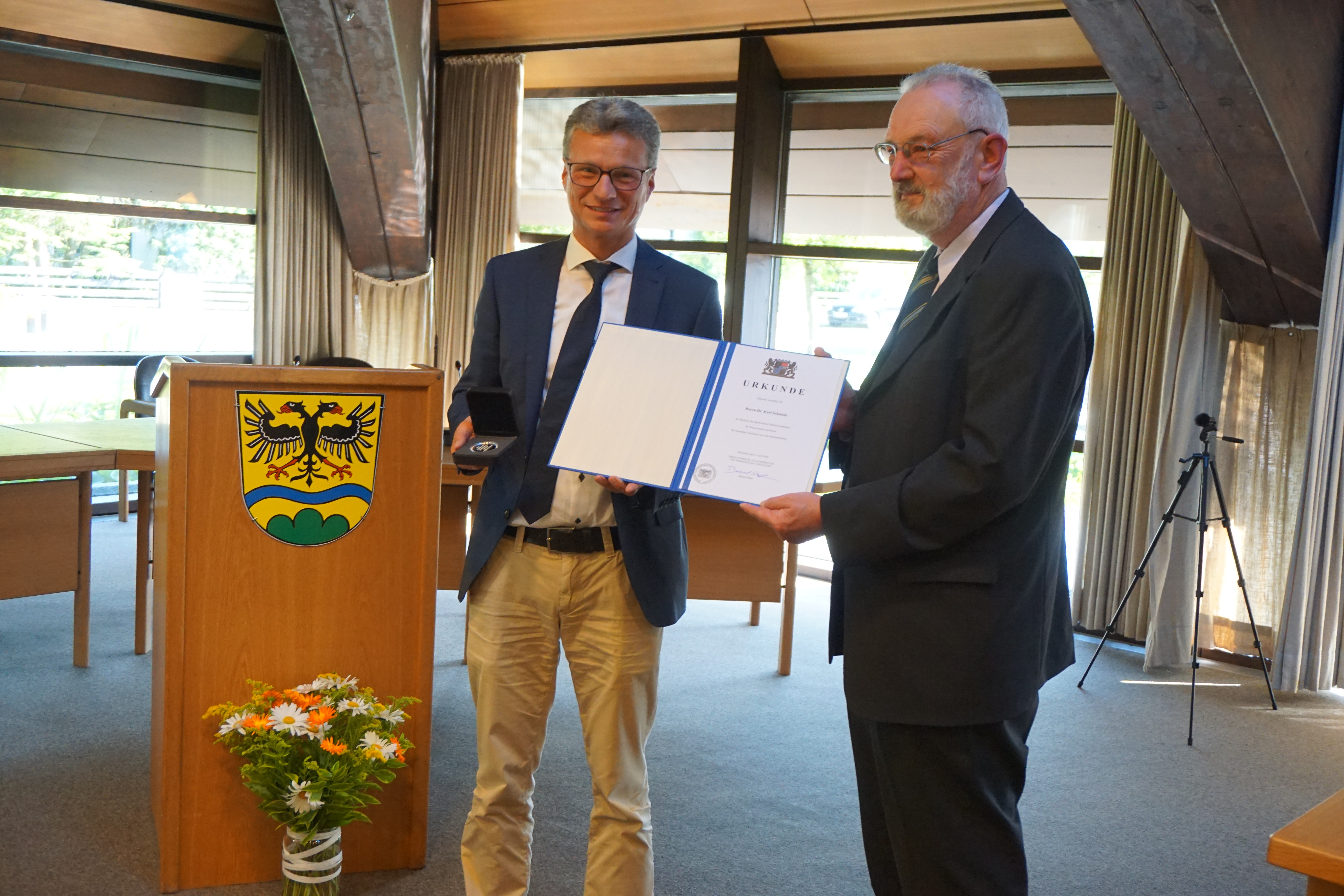 Verleihung der Denkmalschutzmedaille an unser Mitglied Dr. Karl Schmotz