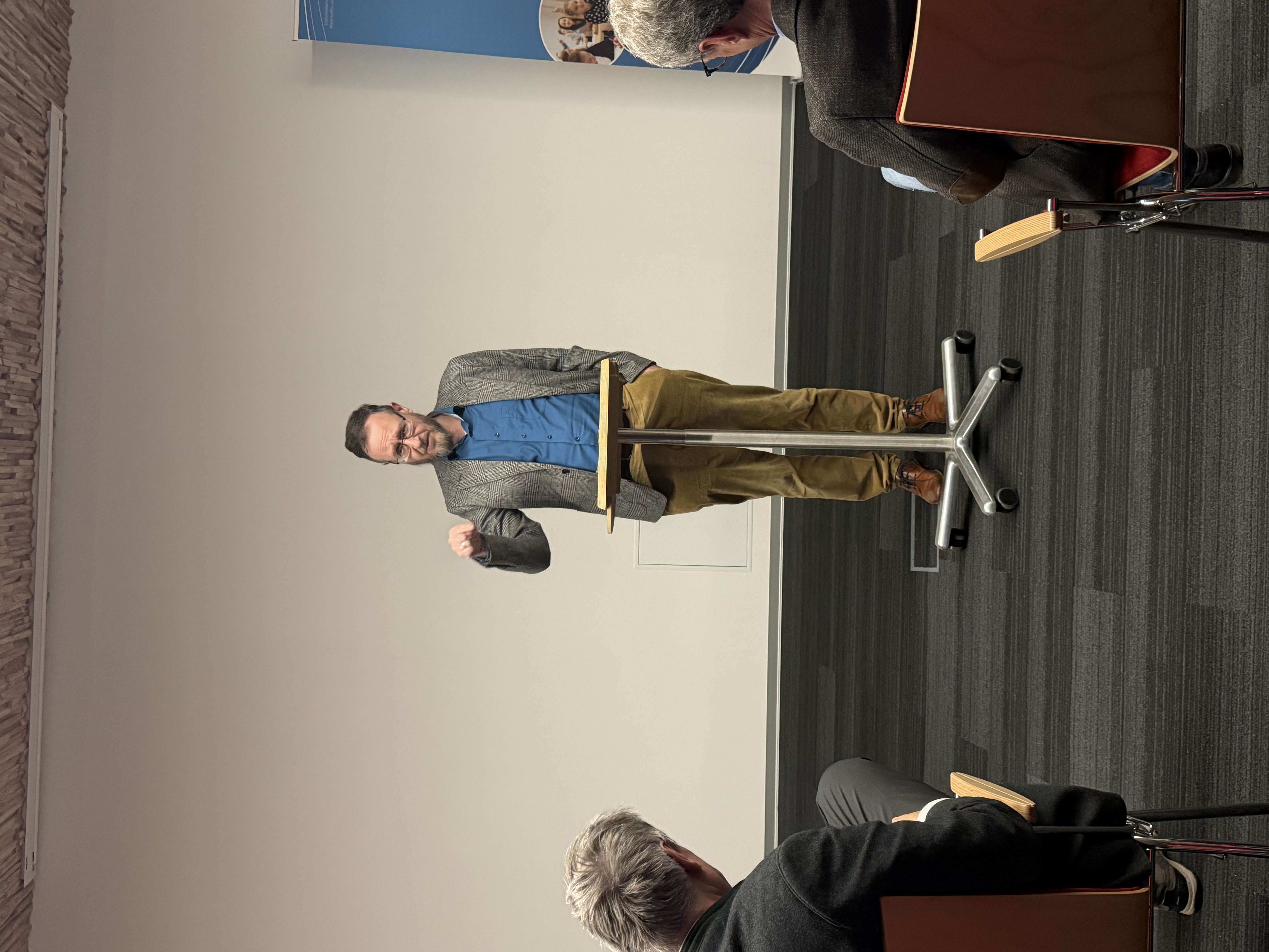 Ein Deggendorfer Ort der Demokratiegeschichte: Im Sitzungssaal des ehemaligen Landratsamtes